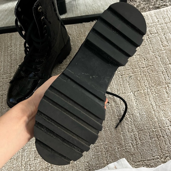 Patent leather combat boots - Picture 3 of 4